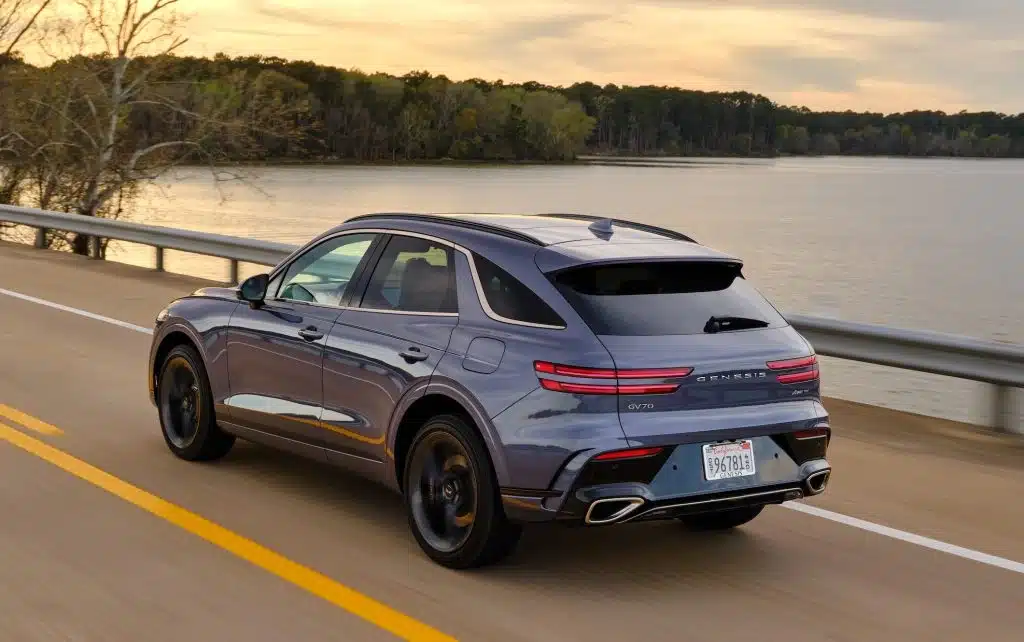 The GV70 exudes self-assured sophistication from its fluid silhouette to its finely tailored–and fully loaded–interior, giving you a uniquely memorable drive.